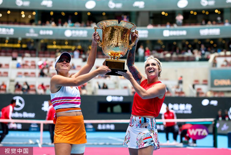 方面也表现 方面也表现