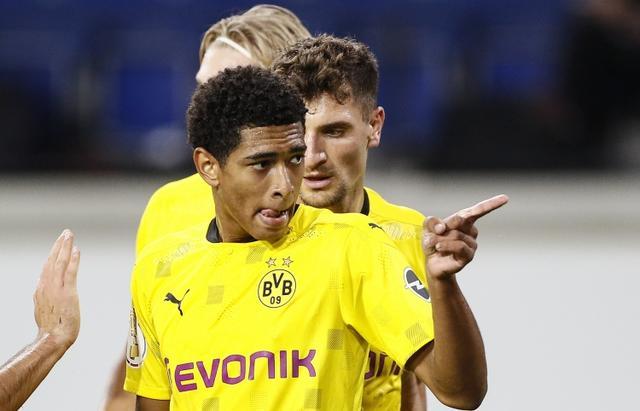 表现而闻名 表现而闻名