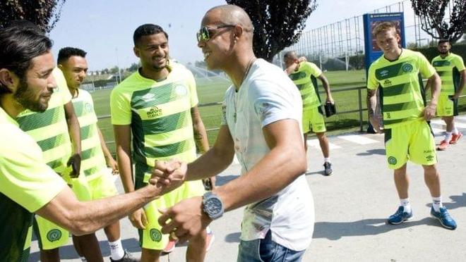 更是团队协 更是团队协