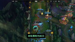 迫首触